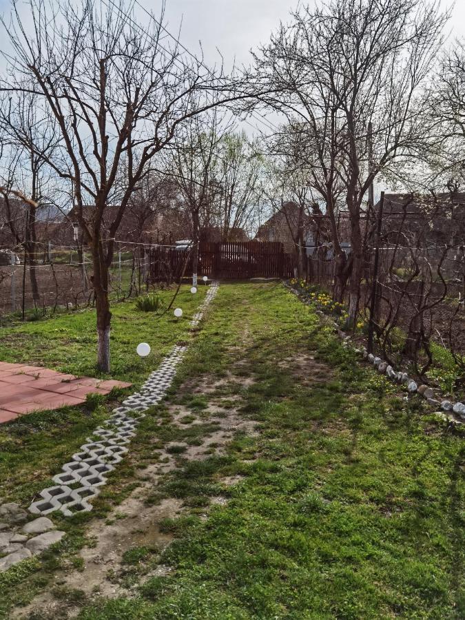 Sovarlak Sarateni Экстерьер фото
